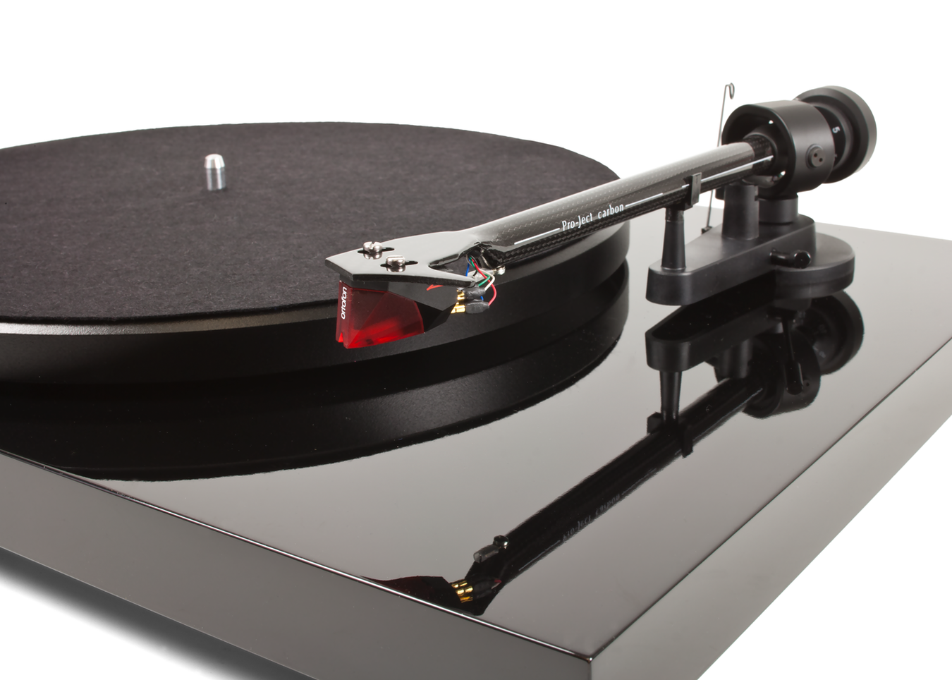 Pro-Ject Turntables / Accs