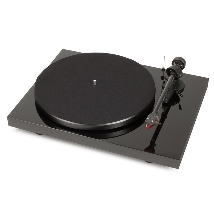 Pro-ject Debut Carbon Piano Black Turntable